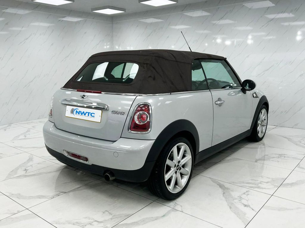 Used MINI Convertible 2015 for sale - 76535574: Photo 13