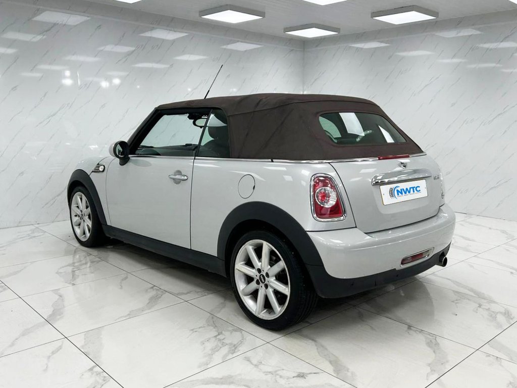 Used MINI Convertible 2015 for sale - 76535574: Photo 9