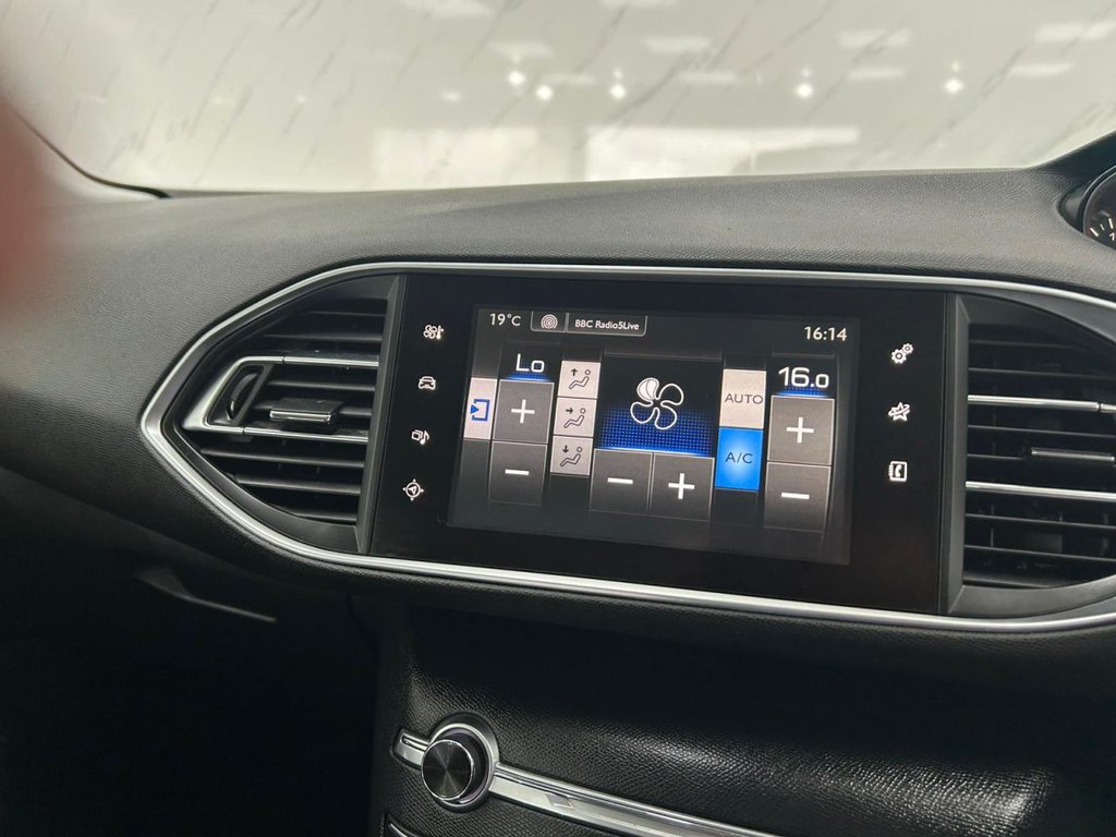 Used Peugeot 308 SW 2015 for sale - 75715865: Photo 14