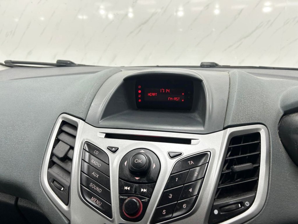 Used Ford Fiesta 2010 for sale - 77608438: Photo 13