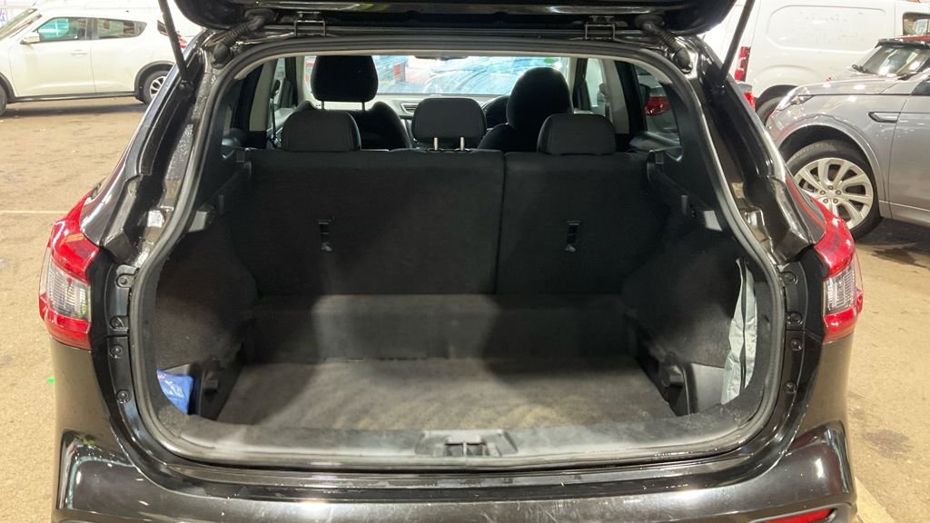 Used Nissan Qashqai 2018 for sale - 77139962: Photo 13