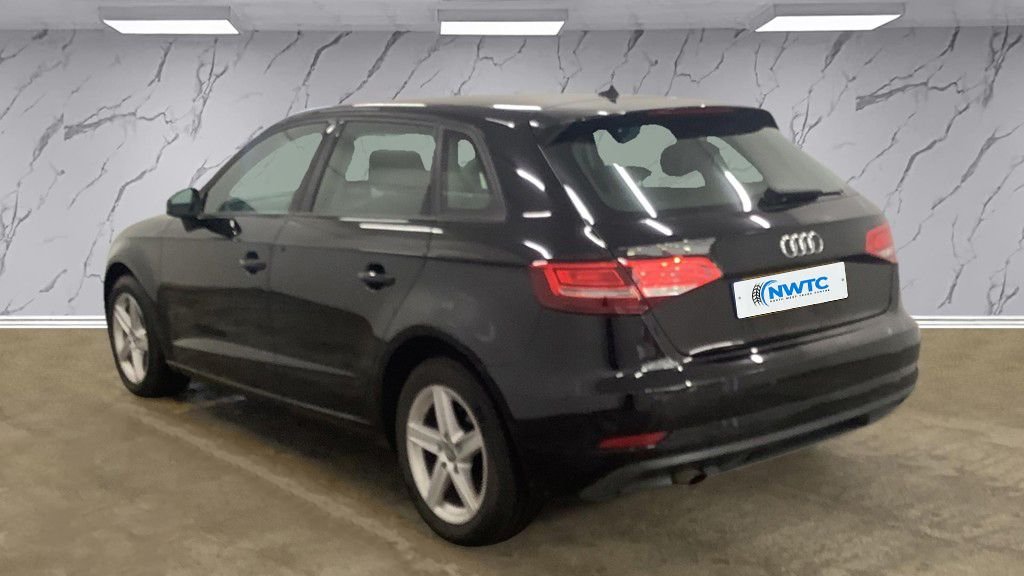 Used Audi A3 2019 for sale - 76417434: Photo 4