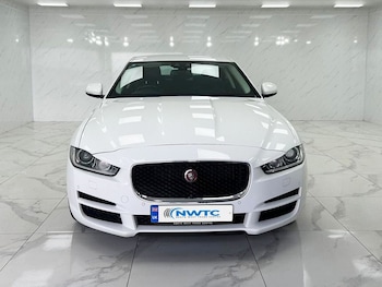 Used Jaguar XE 2015 for sale - 78725360: Photo