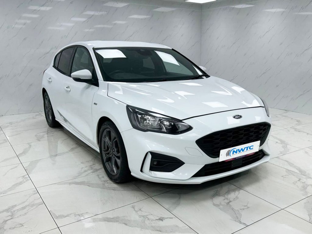 Used Ford Focus 2018 for sale - 76724954: Photo 2
