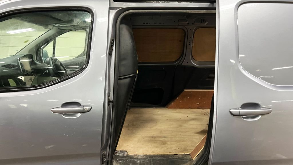 Used Peugeot Partner 2021 for sale - 76740357: Photo 11