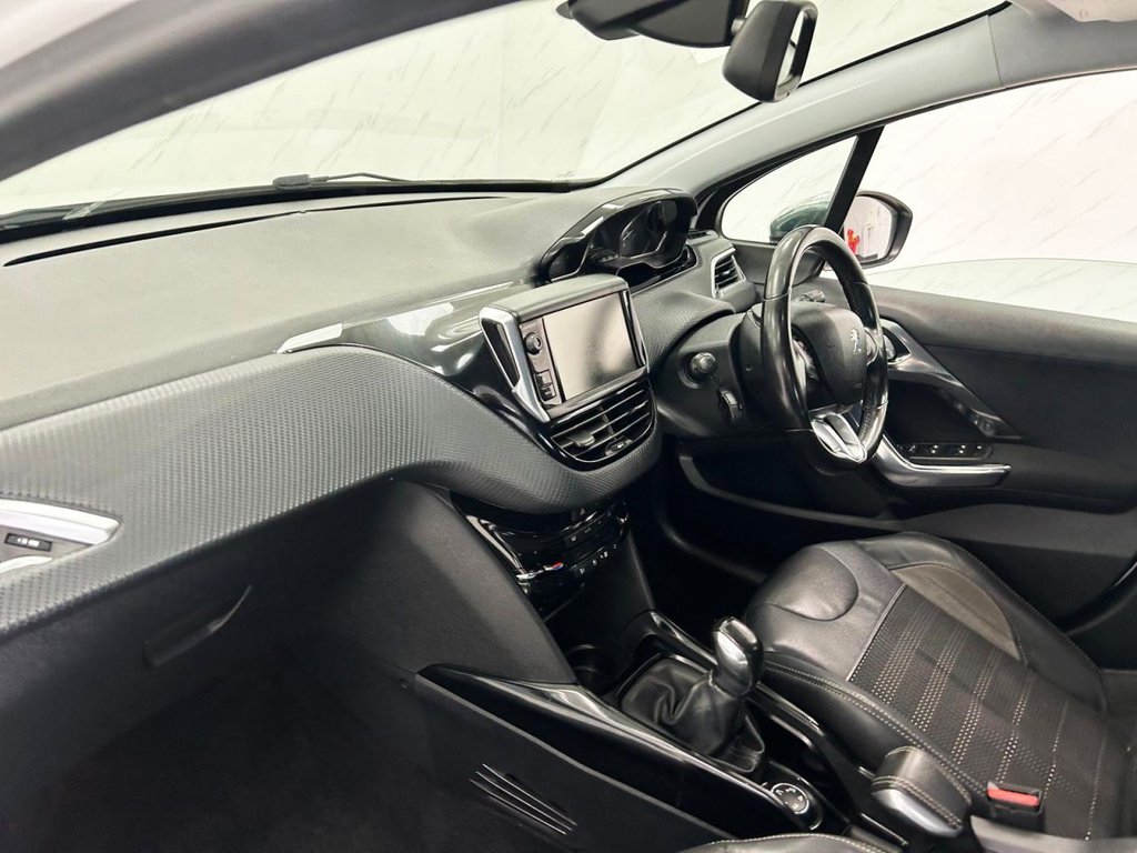 Used Peugeot 2008 2015 for sale - 78017098: Photo 13