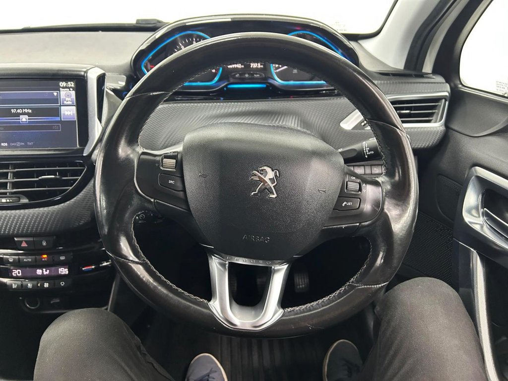 Used Peugeot 2008 2015 for sale - 78017098: Photo 16