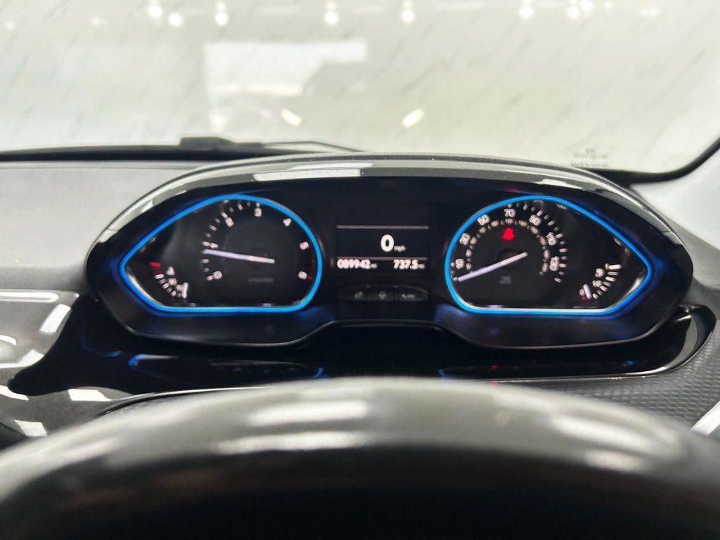 Used Peugeot 2008 2015 for sale - 78017098: Photo 18