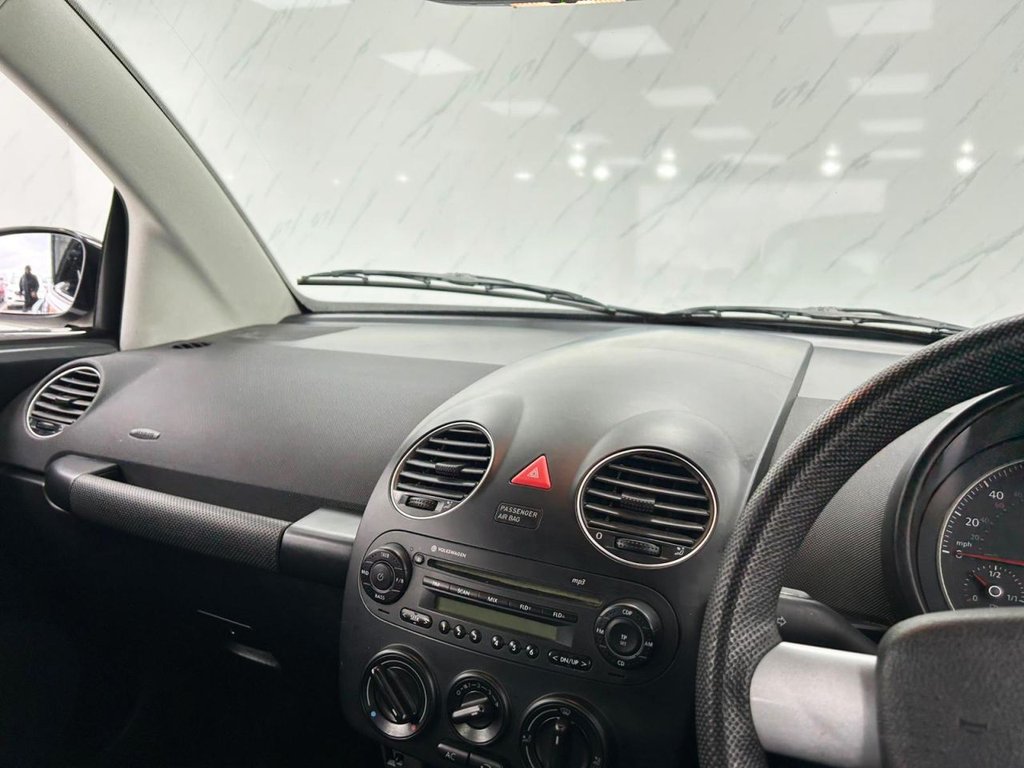 Used Volkswagen Beetle 2010 for sale - 76266686: Photo 16