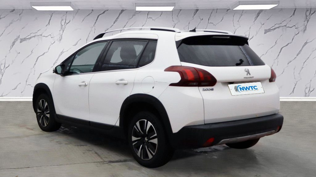 Used Peugeot 2008 2018 for sale - 76910408: Photo 4