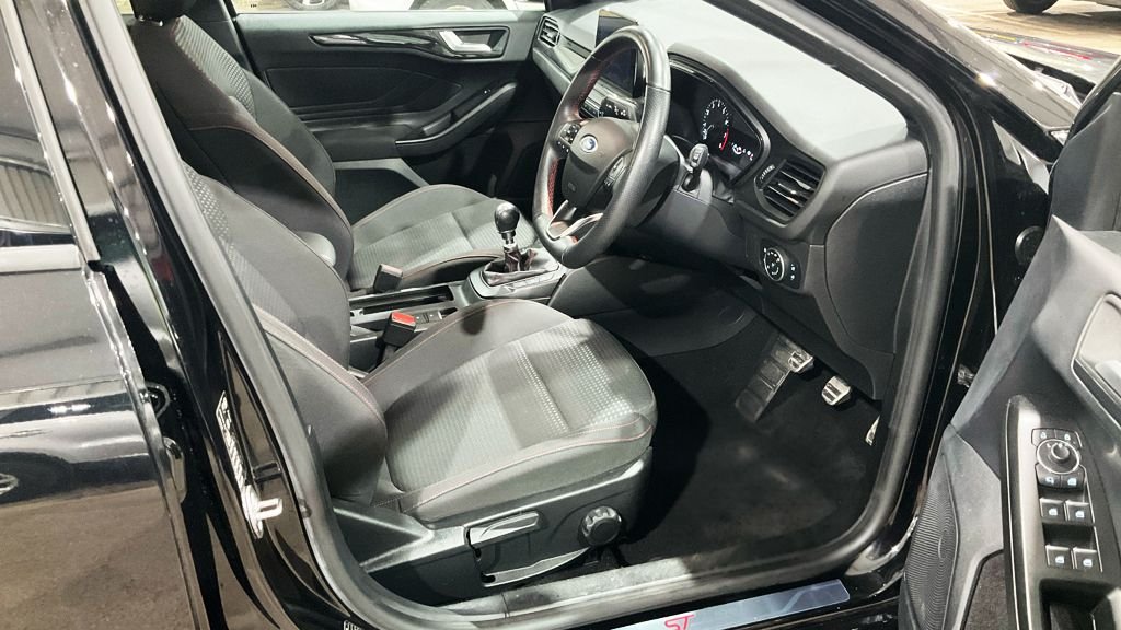 Used Ford Focus 2021 for sale - 76711036: Photo 12