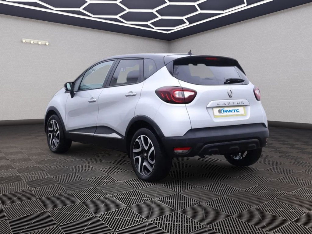 Used Renault Captur 2018 for sale - 76356889: Photo 4