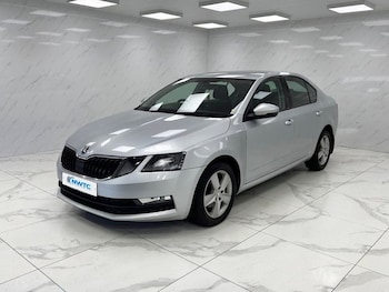 Used Skoda Octavia 2018 for sale - 76882973: Photo