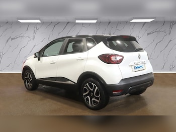Used Renault Captur 2020 for sale - 77213024: Photo