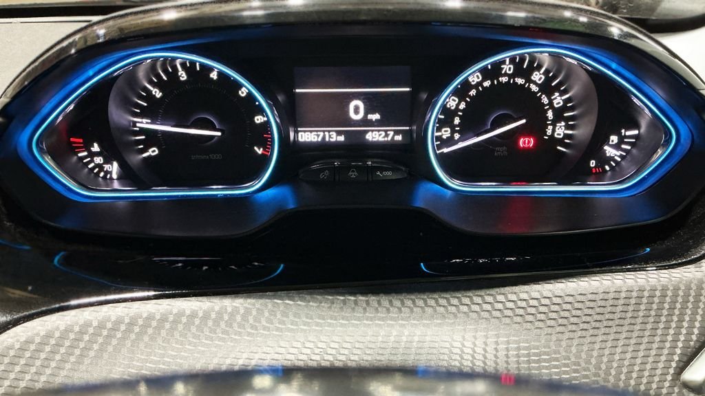 Used Peugeot 2008 2018 for sale - 76417277: Photo 9