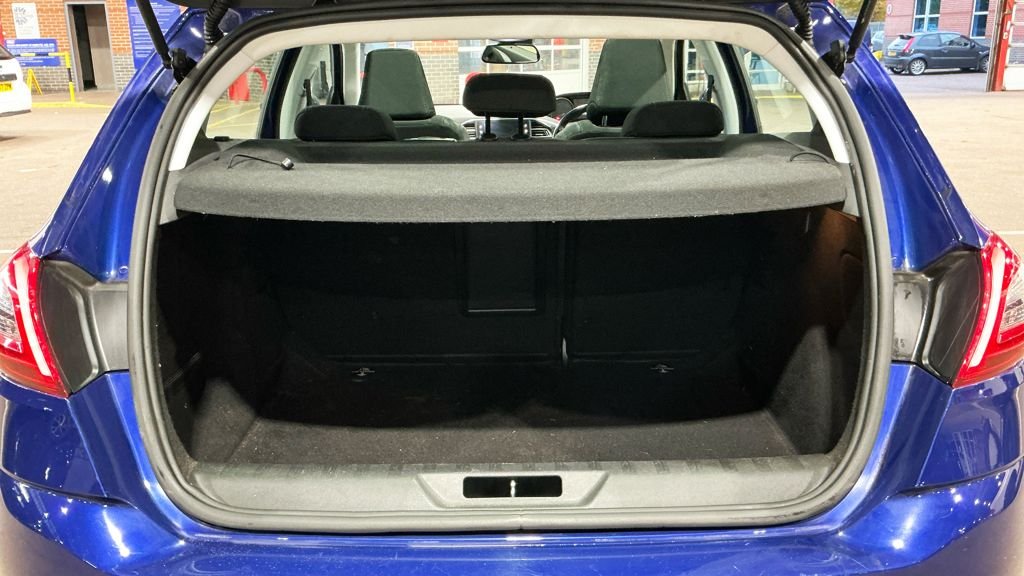 Used Peugeot 308 2017 for sale - 76386531: Photo 12