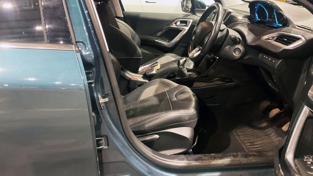 Used Peugeot 2008 2017 for sale - 76430268: Photo 10