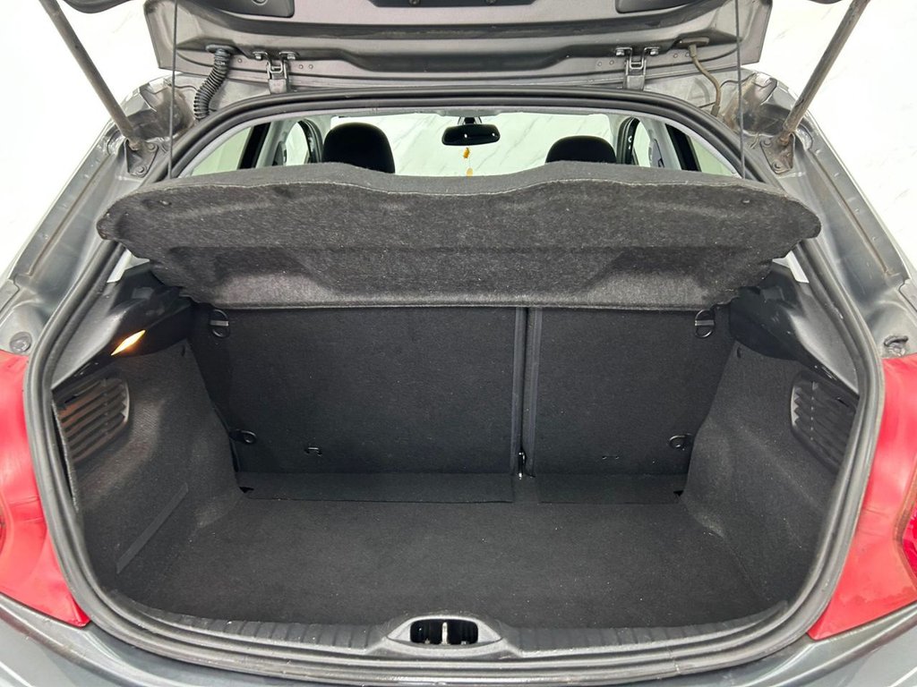 Used Peugeot 208 2012 for sale - 76172899: Photo 21