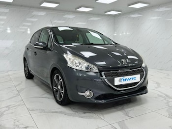 Used Peugeot 208 2012 for sale - 76172899: Photo