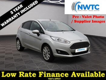 Used Ford Fiesta 2016 for sale - 76235744: Photo 2