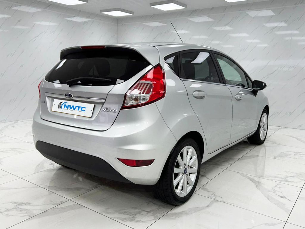 Used Ford Fiesta 2016 for sale - 76235744: Photo 9