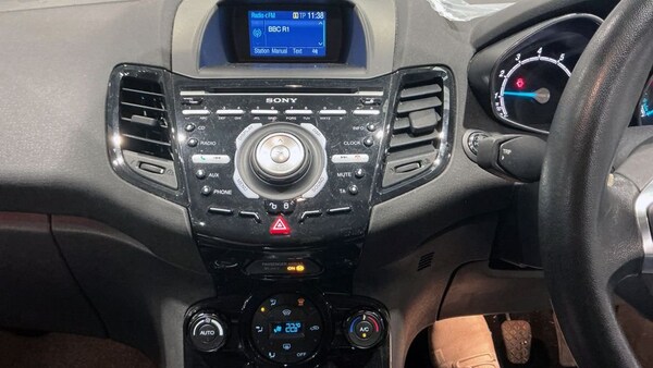 Used Ford Fiesta 2016 for sale - 76235744: Photo 9