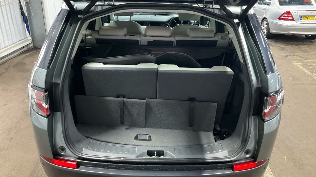 Used Land Rover Discovery Sport 2016 for sale - 76430309: Photo 12