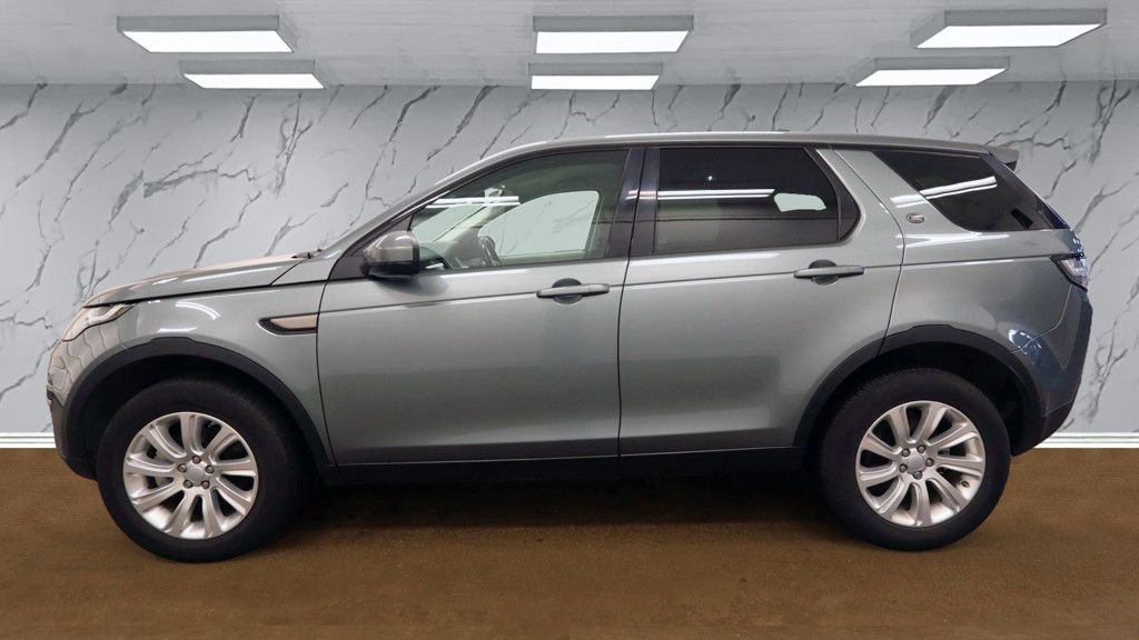 Used Land Rover Discovery Sport 2016 for sale - 76430309: Photo 7