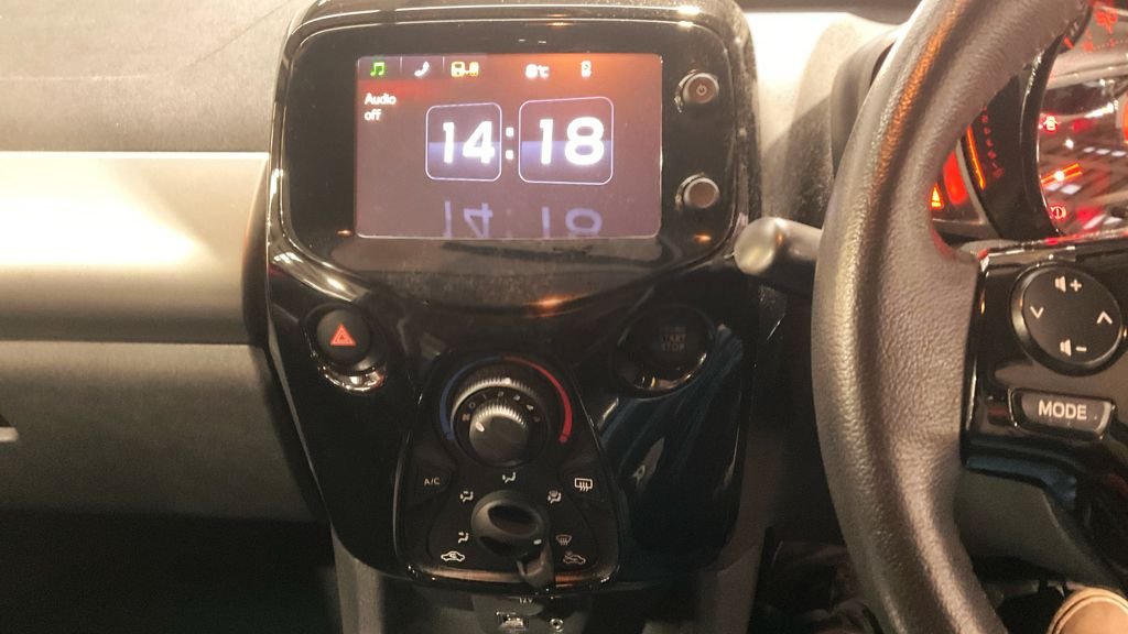 Used Peugeot 108 2017 for sale - 76867918: Photo 7