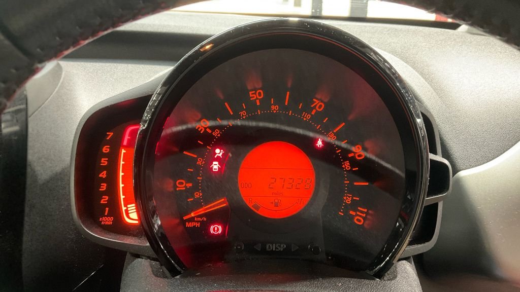 Used Peugeot 108 2017 for sale - 76867918: Photo 8