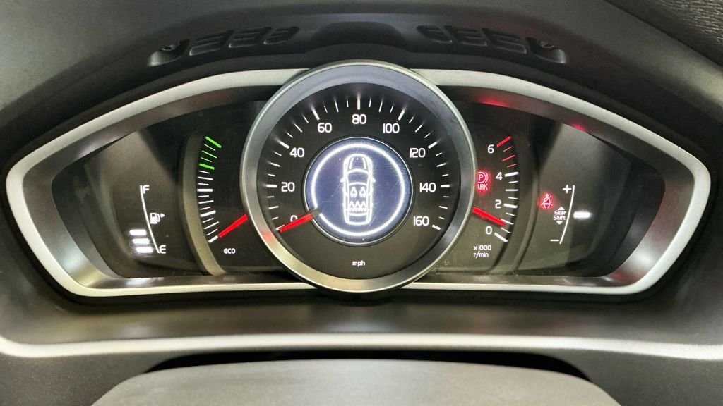 Used Volvo V40 Cross Country 2014 for sale - 77227379: Photo 10