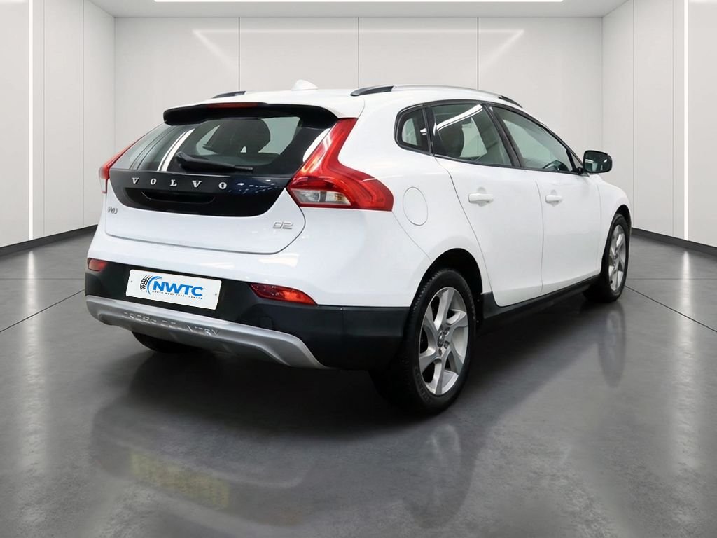 Used Volvo V40 Cross Country 2014 for sale - 77227379: Photo 5