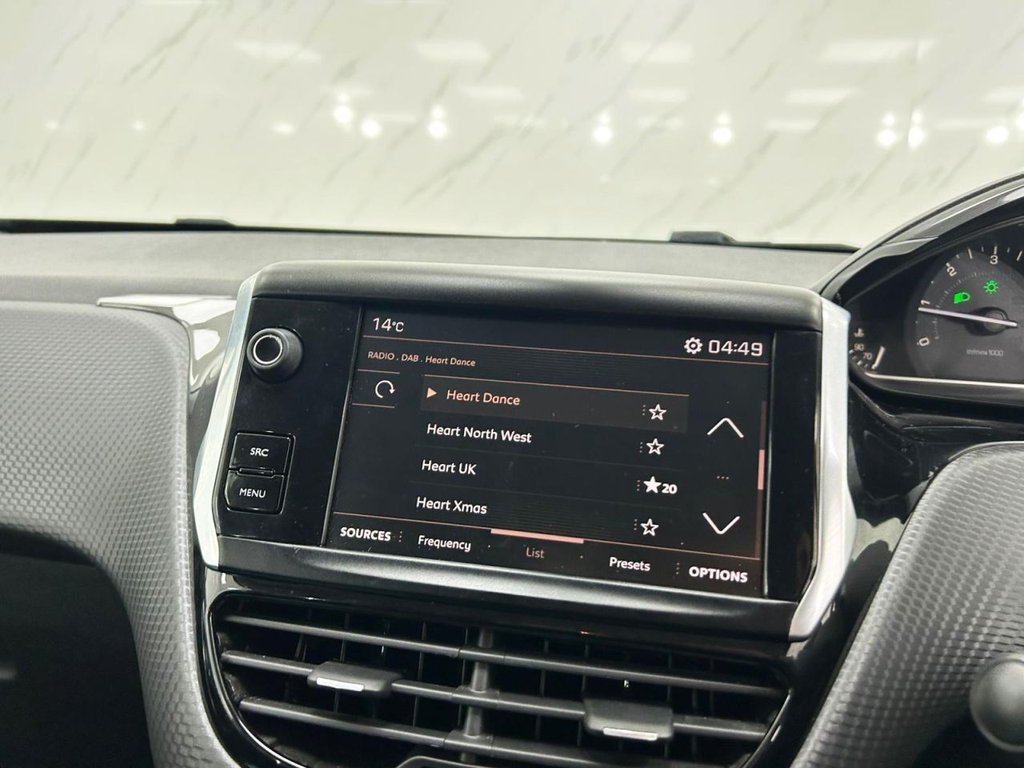 Used Peugeot 2008 2017 for sale - 76356926: Photo 13