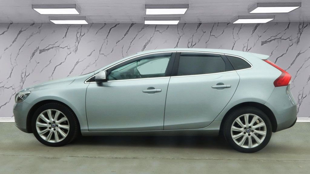 Used Volvo V40 2016 for sale - 78212694: Photo 9