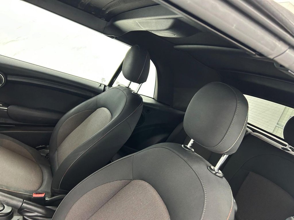 Used MINI Convertible 2018 for sale - 76923909: Photo 16