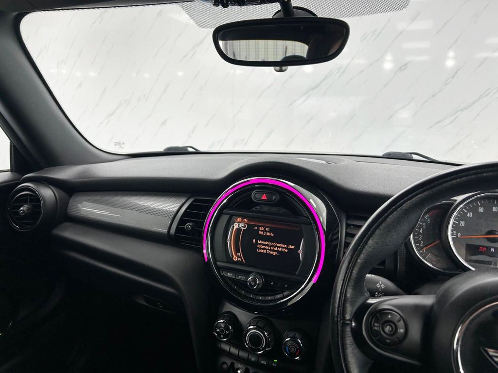 Used MINI Convertible 2018 for sale - 76923909: Photo 18