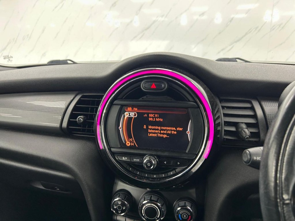 Used MINI Convertible 2018 for sale - 76923909: Photo 19