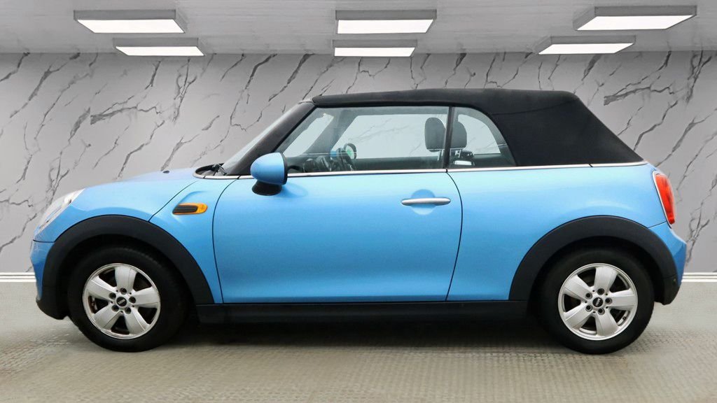Used MINI Convertible 2018 for sale - 76923909: Photo 7