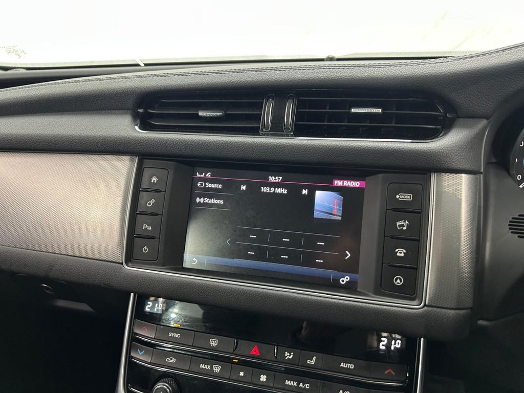 Used Jaguar XF 2018 for sale - 77319661: Photo 14