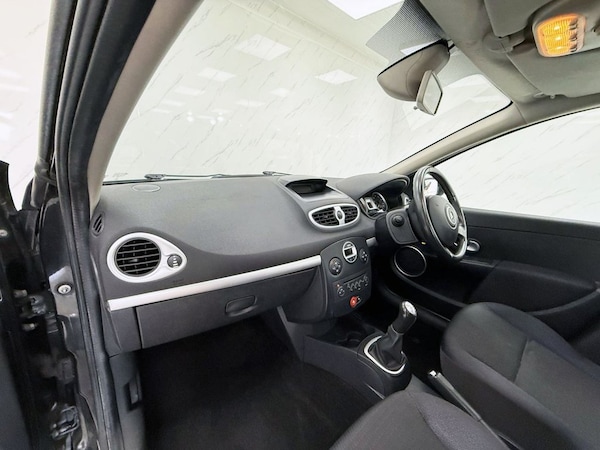 Used Renault Clio 2009 for sale - 74029300: Photo 13