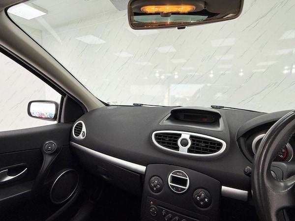 Used Renault Clio 2009 for sale - 74029300: Photo 14