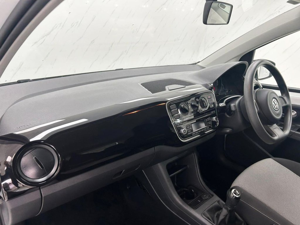 Used Volkswagen up! 2016 for sale - 76345893: Photo 12