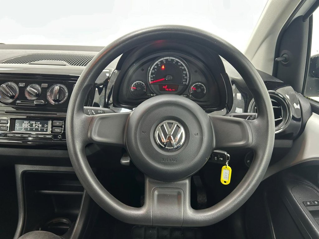 Used Volkswagen up! 2016 for sale - 76345893: Photo 16