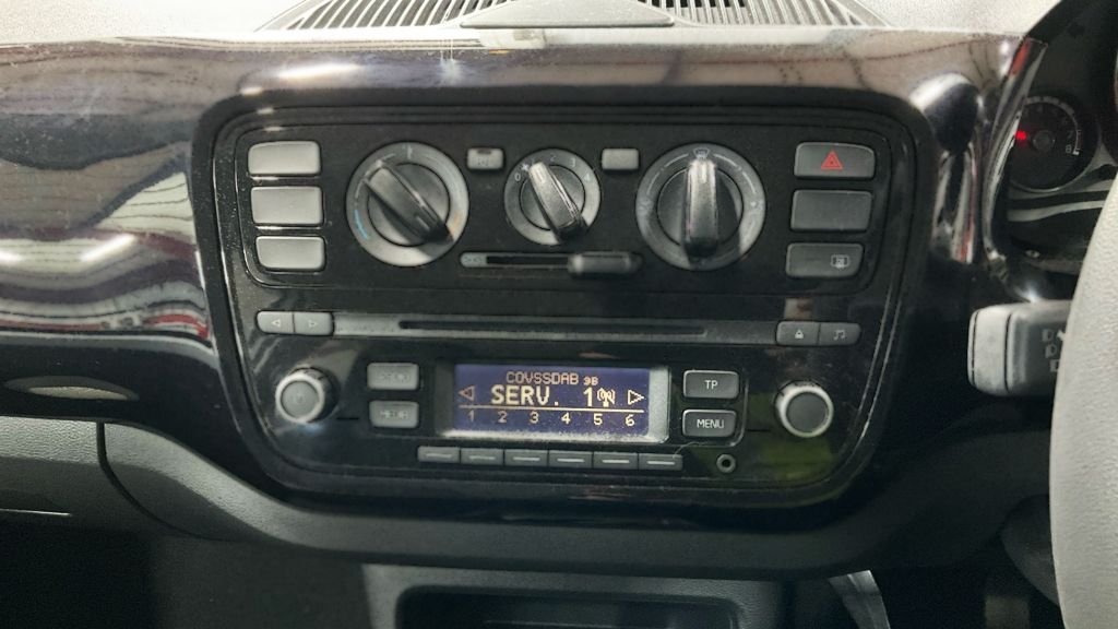 Used Volkswagen up! 2016 for sale - 76345893: Photo 7