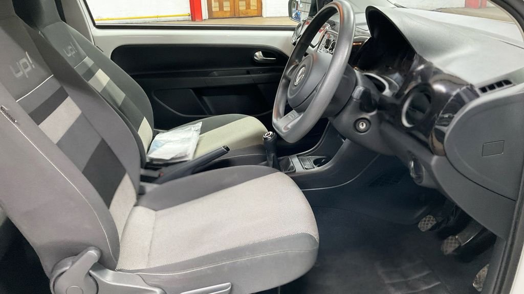 Used Volkswagen up! 2016 for sale - 76345893: Photo 9