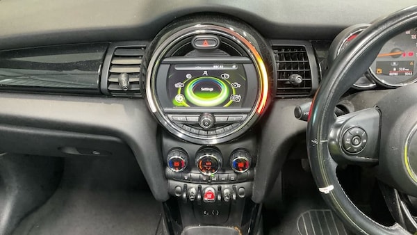 Used MINI Convertible 2016 for sale - 76223526: Photo 9