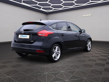 Used Ford Focus 2016 for sale - 76223539: Photo 4