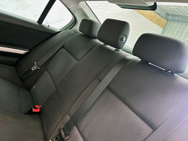 Used BMW 3 Series 2011 for sale - 76279644: Photo 18