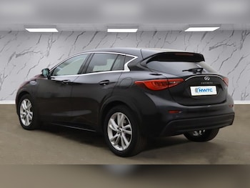 Used Infiniti Q30 2017 for sale - 76430233: Photo