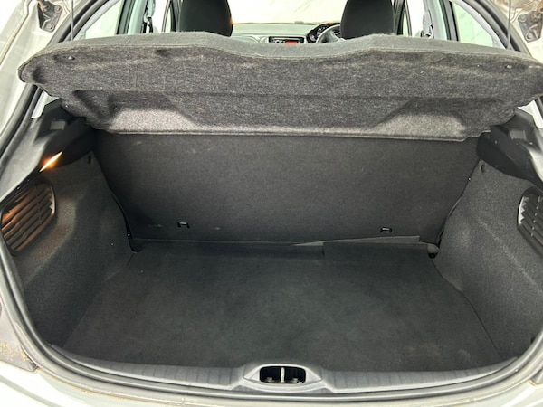 Used Peugeot 208 2015 for sale - 74391213: Photo 21